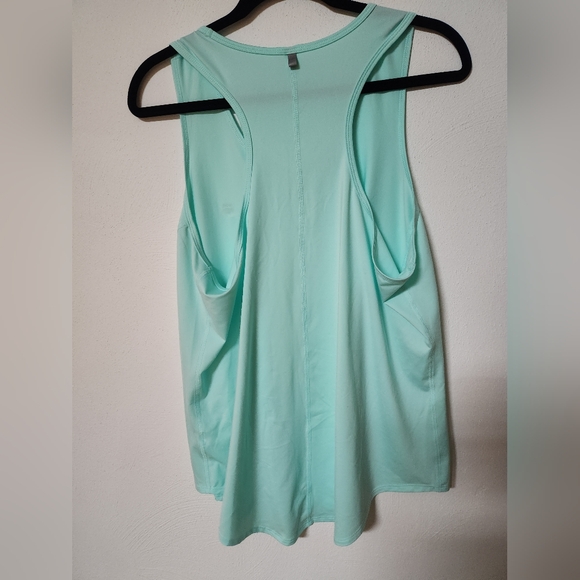 Bundle Of 4 Fila Women's Tank Tops in Mint, Black, Teal, and White - Picture 6 of 11